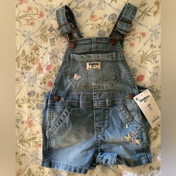 Oshkosh B’gosh baby girl medium wash denim overalls/romper shorts 18 months NEW - Picture 1 of 8